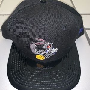 New Era Looney Tunes Bugs Bunny Hat Snapback